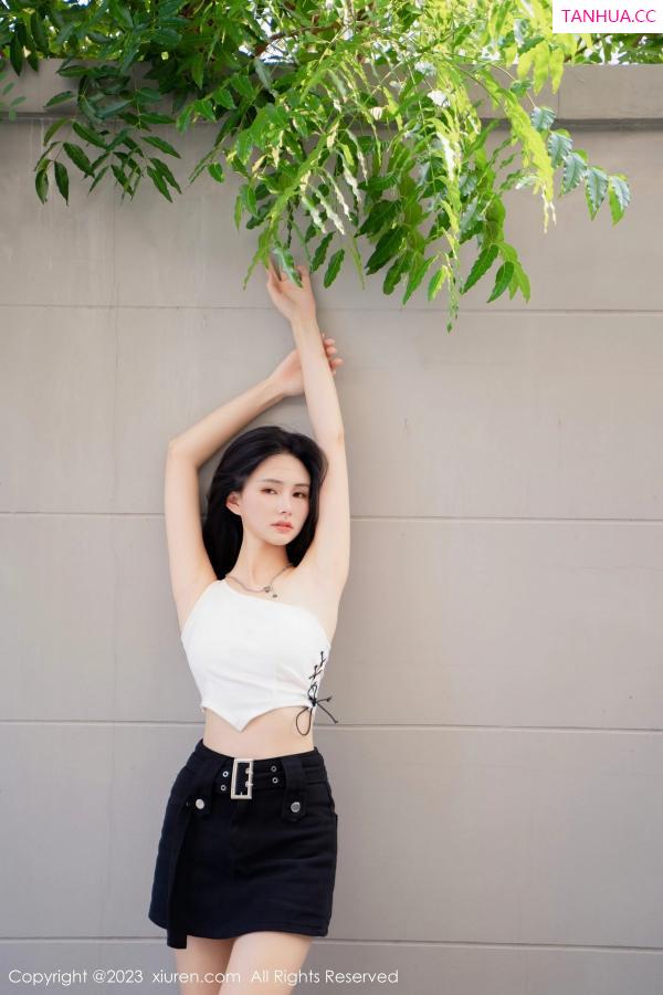   [XiuRen]高清写真图 2023.05.25 No.6798 艾希儿 清爽美腿第13张图片